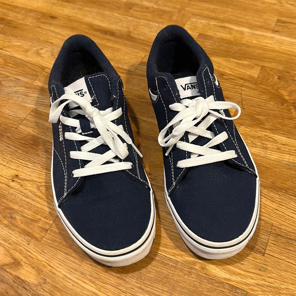 Vans Navy canvas shoe Worn Once 6.5 Youth